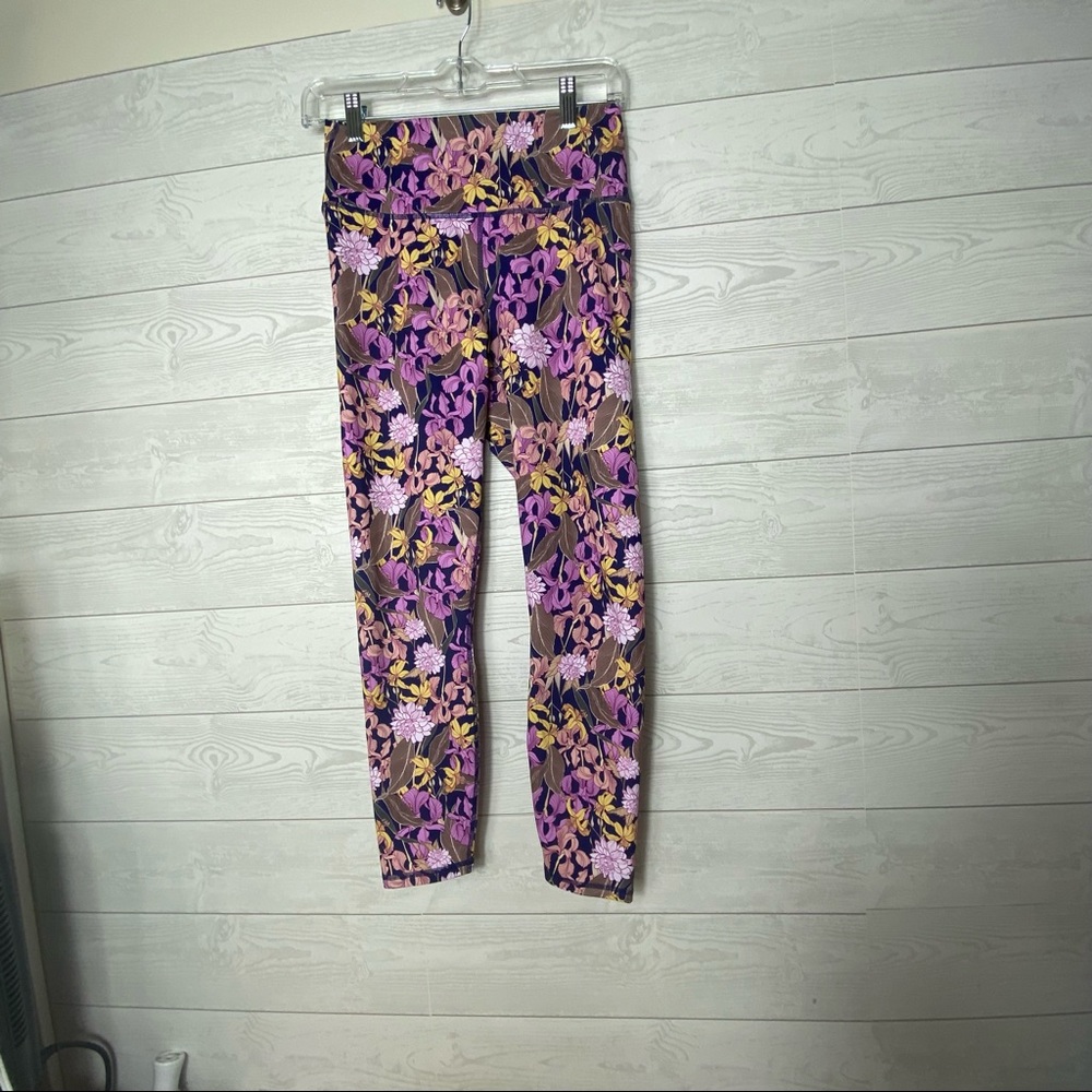 Fabletics High Waisted Printed Powerhold 7/8